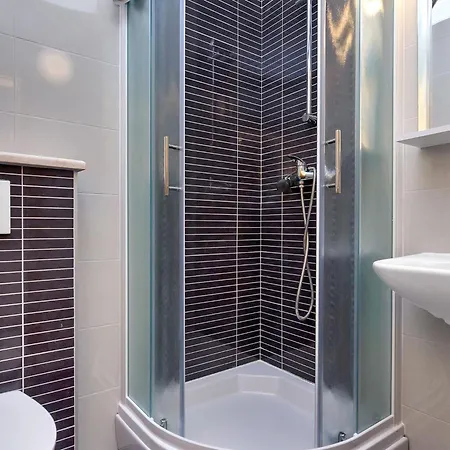 Apartment Rubin-2 By Interhome Zastrazisce